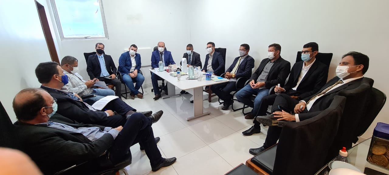 Câmara recebe visita do gerente da Caixa Econômica de Coruripe