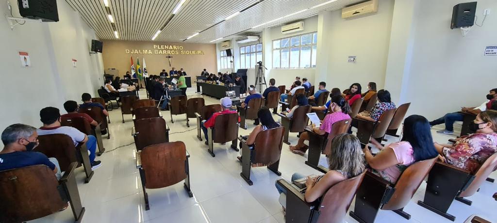 Sessão Ordinária tem apresentação de Indicações para melhorias em todo o município