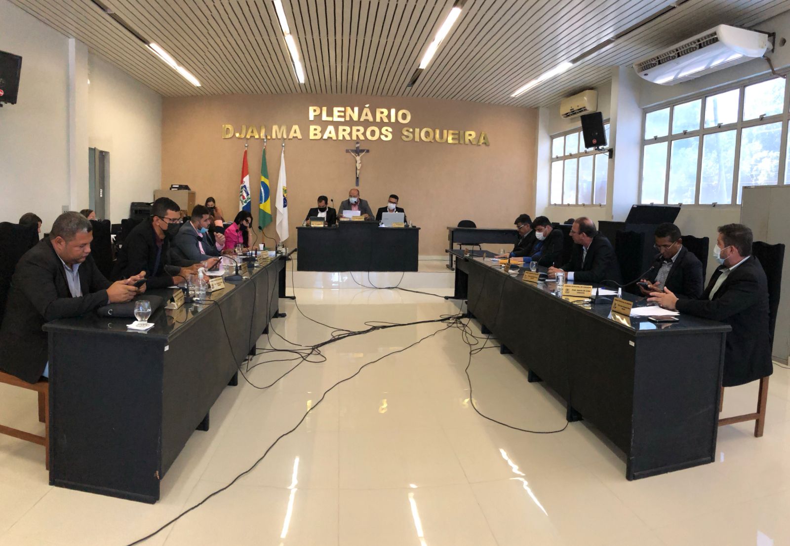 Sessão tem entrada de matérias do Executivo e demandas do Legislativo