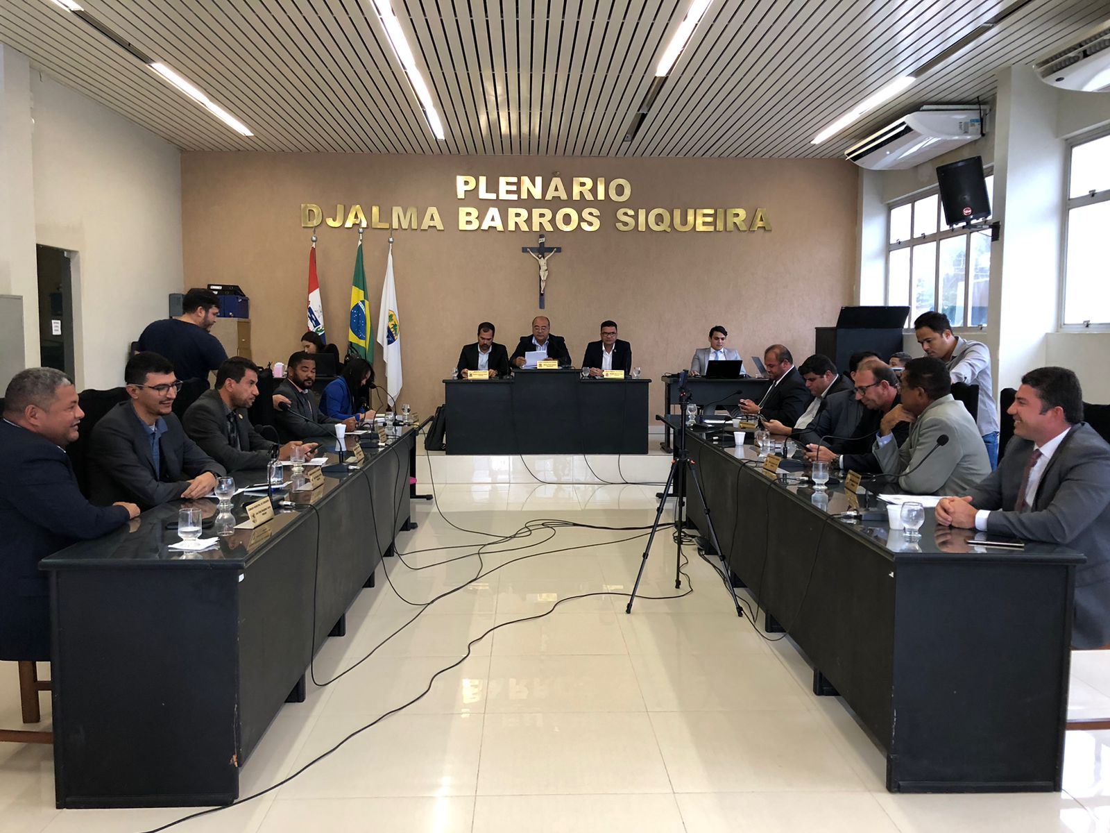 Sessão tem Indicações e Pedidos de Providência apresentados e aprovados