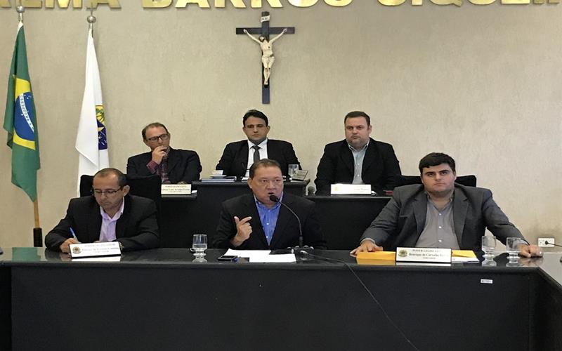 Barracas na Lagoa do Pau e Posto de Saúde do Romeiro na pauta da Sessão