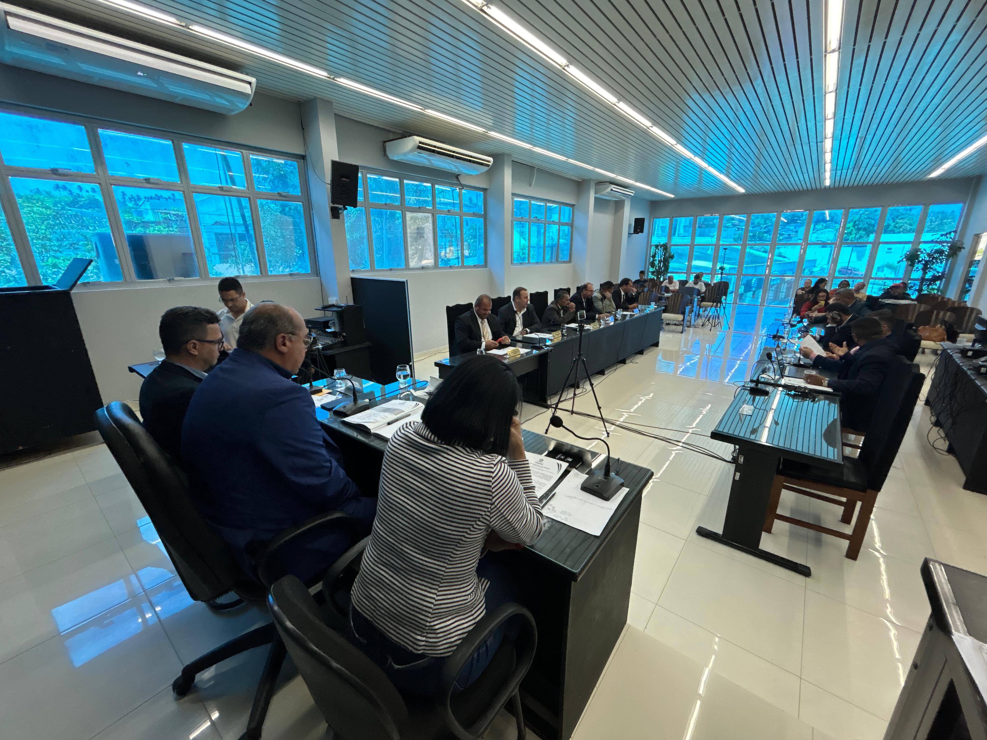 Sessão Ordinária tem pautas do Legislativo e Executivo