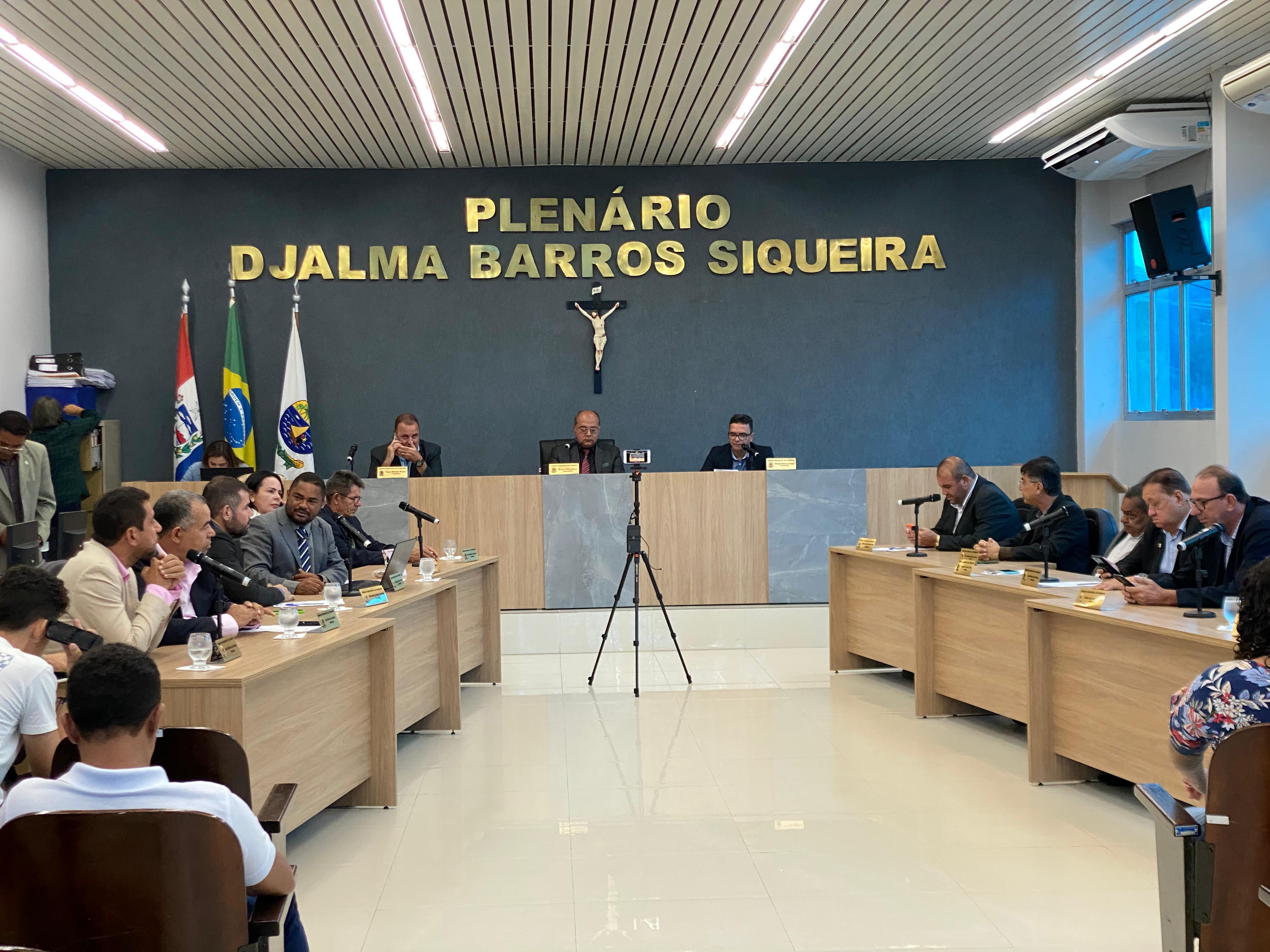 Sessão tem aprovação de projetos, apresentação de indicações e pautas para melhorias em Coruripe
