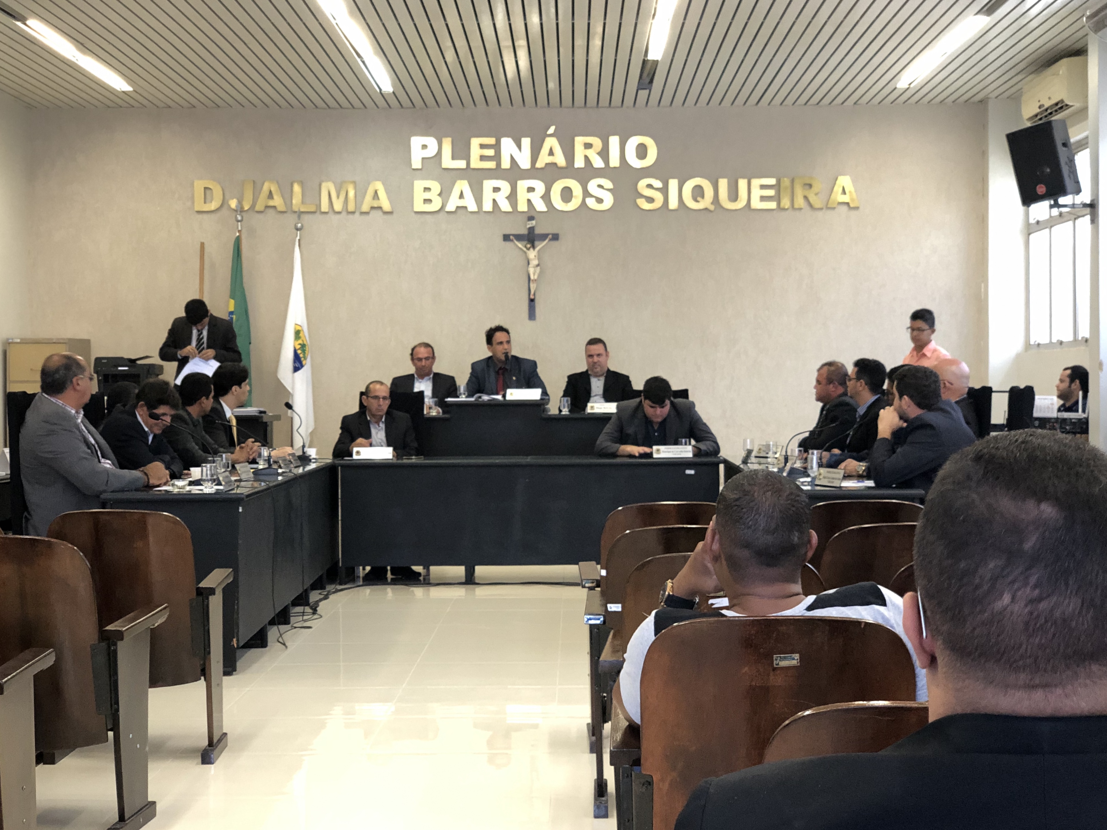 Vereadores apresentam Projetos e Pedidos de Providências na sessão da Câmara