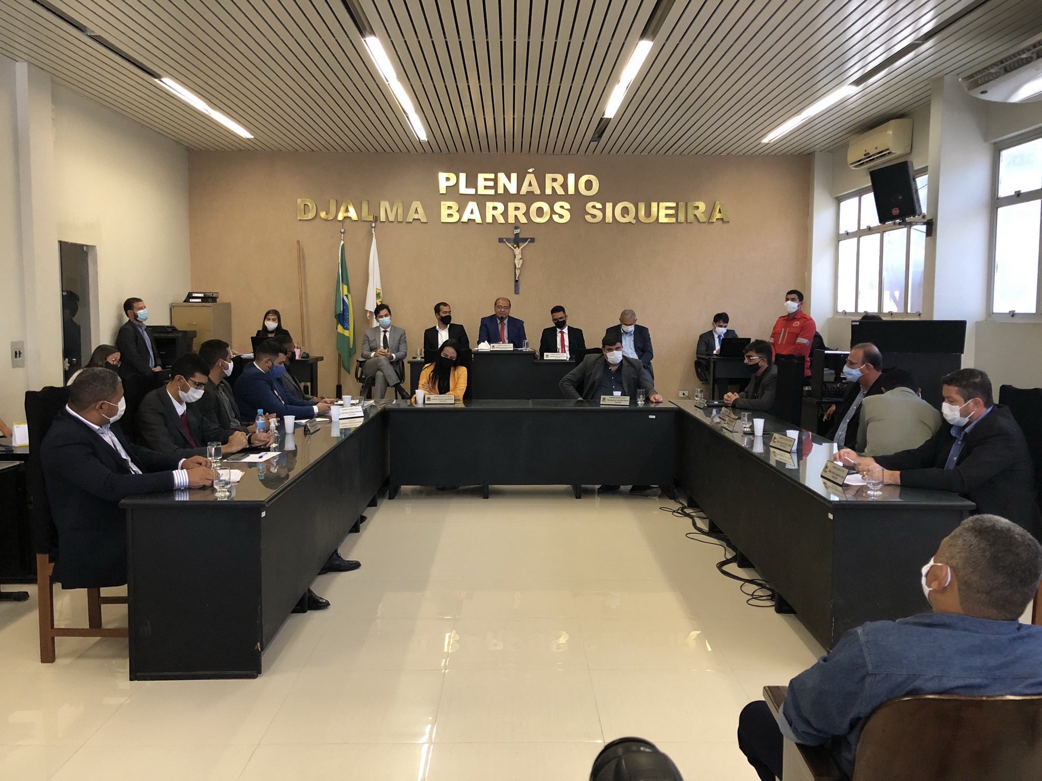 Na 1º Sessão de 2021, presidente pede esforço e colaboração entre os poderes